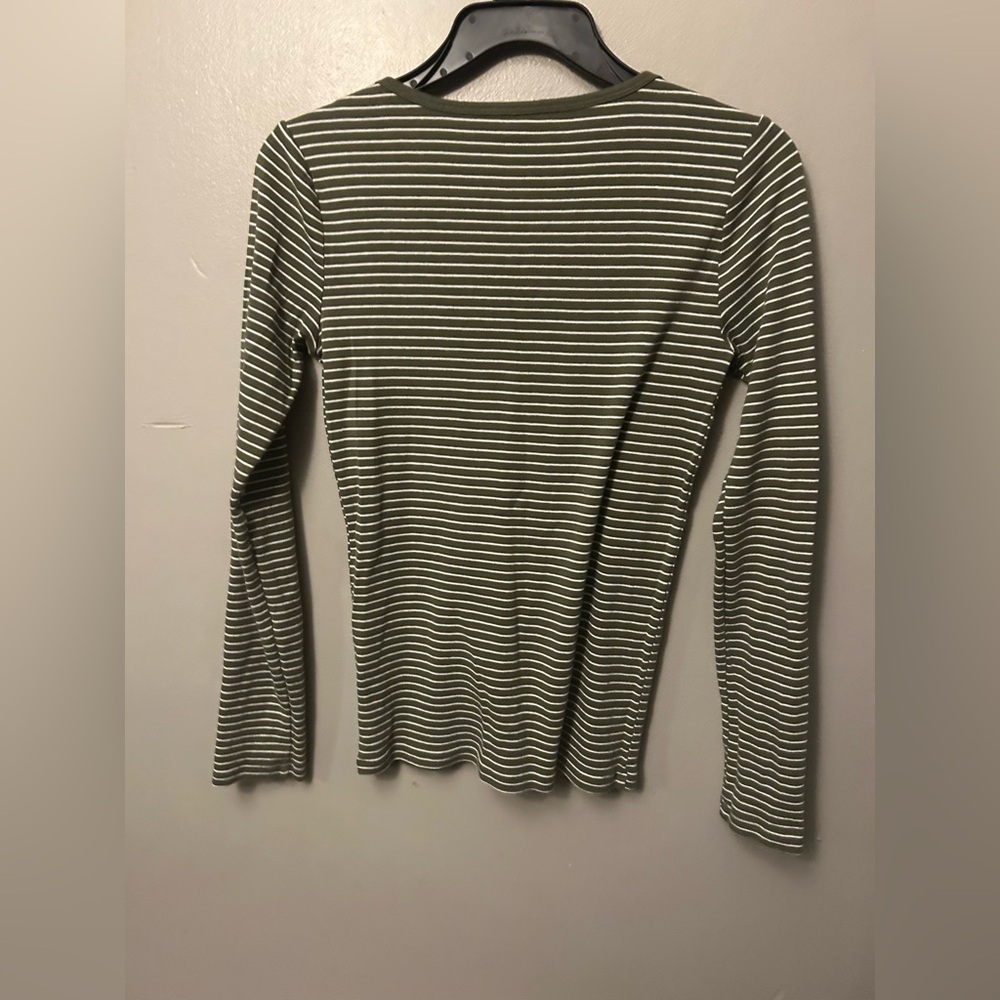 GAP Women's Olive Striped Top - Picture 6 of 8